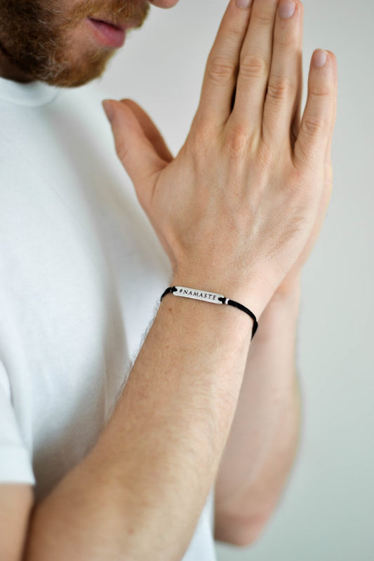 צמיד נמסטה לגבר namste יוגה חוט שחור