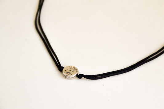 שרשרת חרוז כסף קארמה לגברים חוט שחור