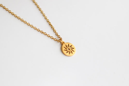 שרשרת שמש זהב לגבר