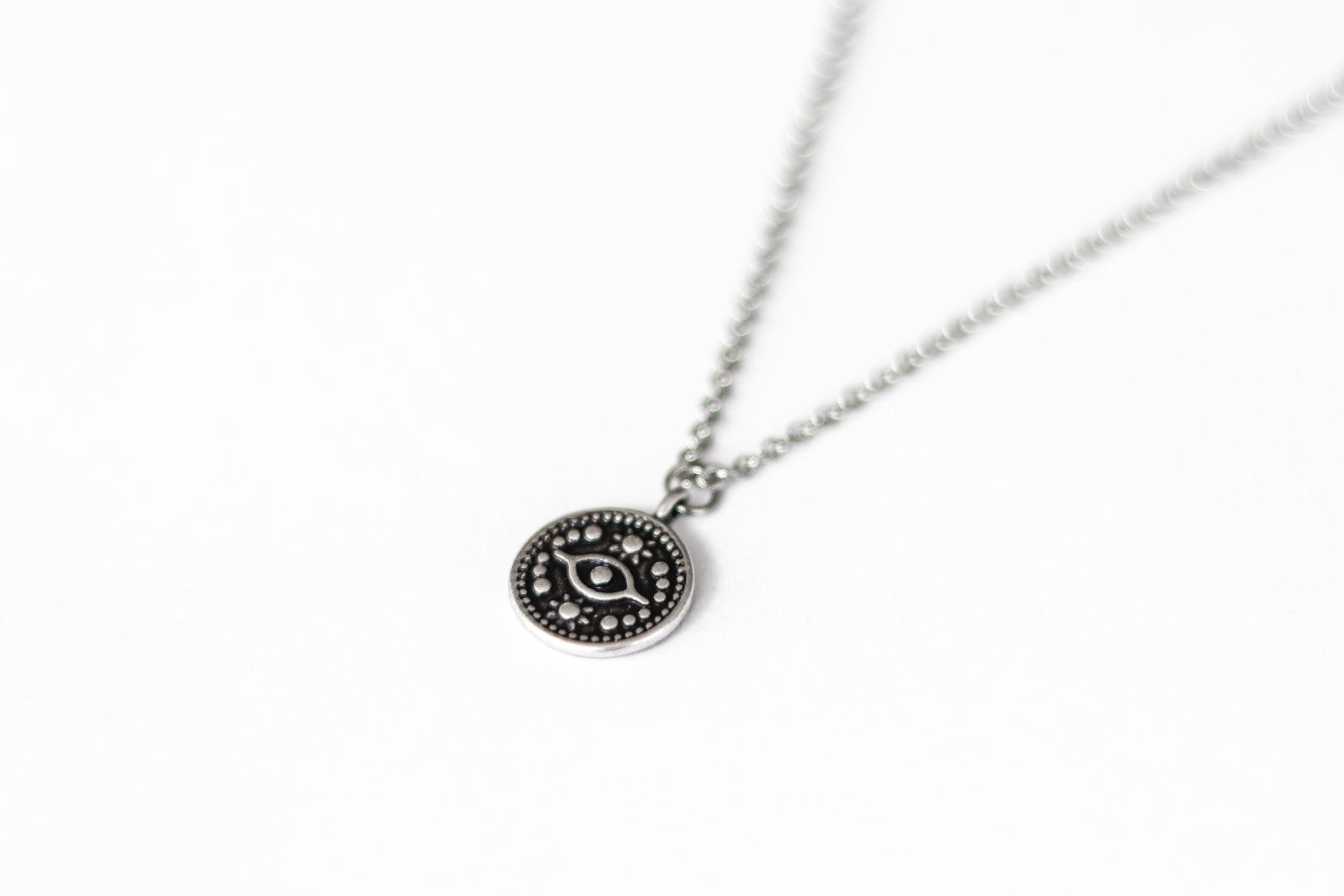 שרשרת עין לגבר כסף