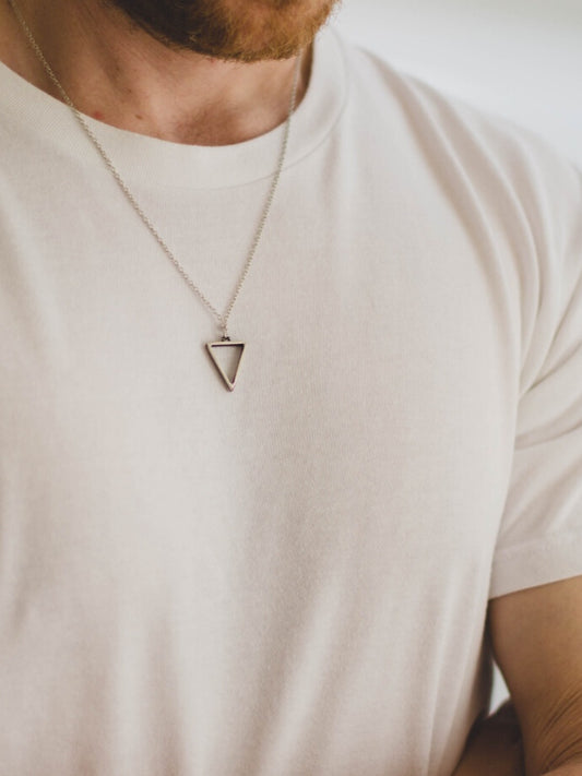 שרשרת לגבר עם תליון משולש כסף, מתנה לגבר