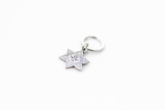 מחזיק מפתחות מגן דוד כסף עם הכיתוב עם ישראל חי - ביחד ננצח