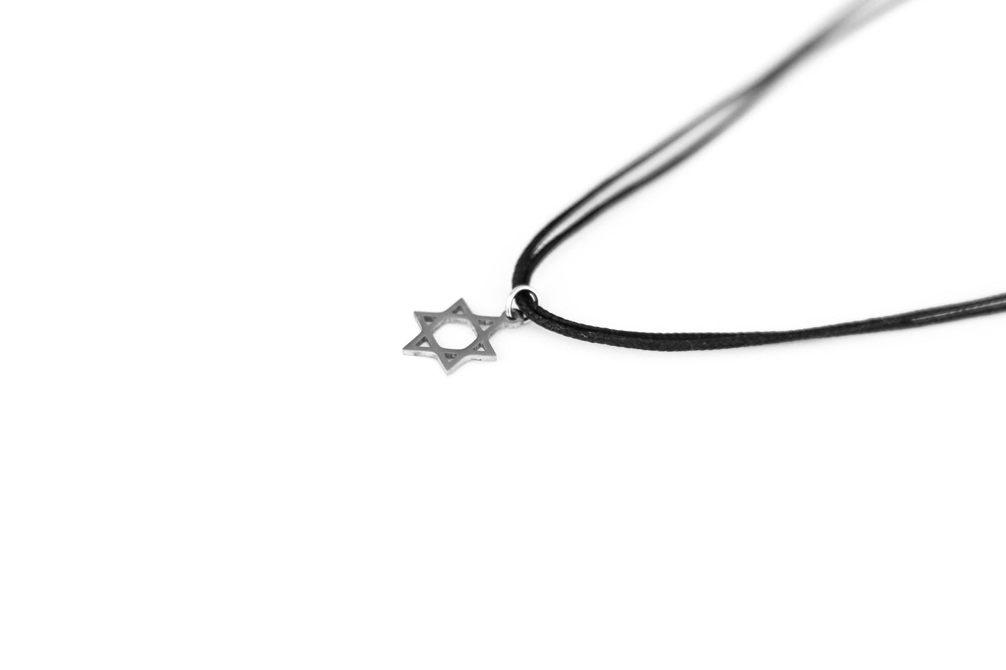 שרשרת מגן דוד לגבר תליון פלדת אל חלד חוט שחור